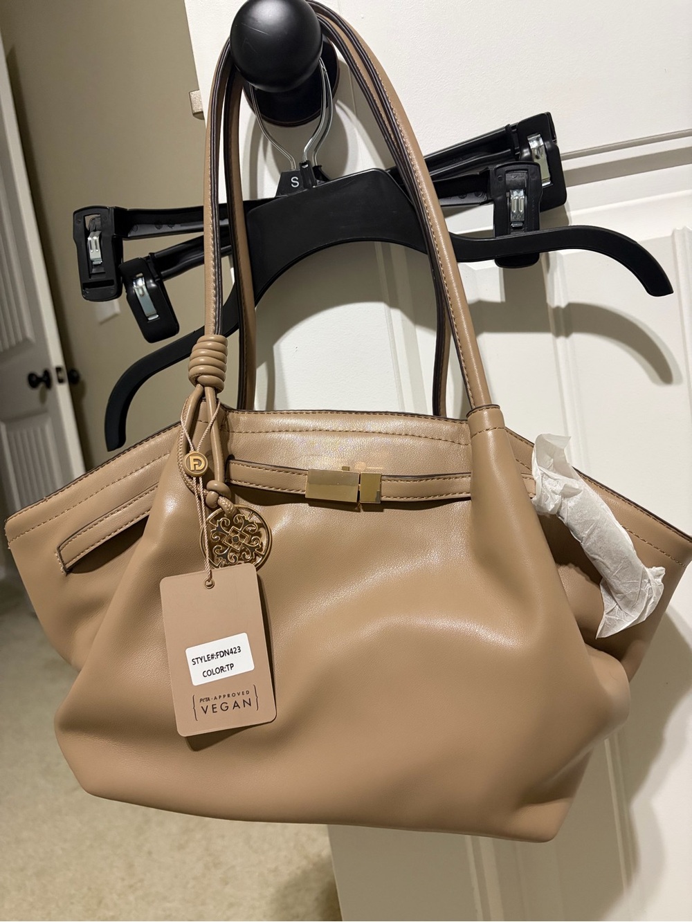 Structured Vegan Shoulder Bag in Tan